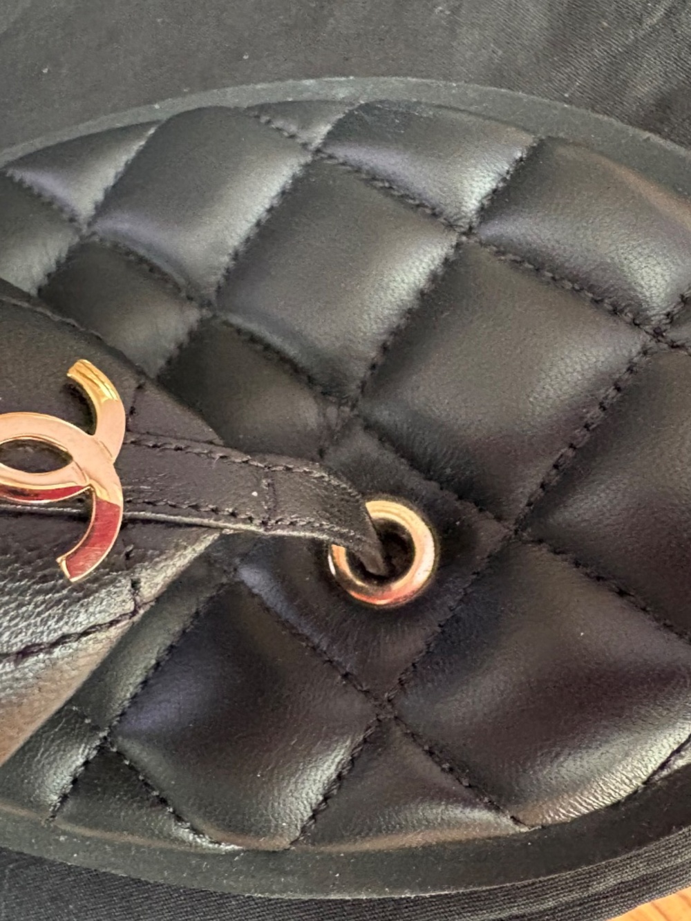 CHANEL LOGO SANDALS !! - Picture 4 of 6